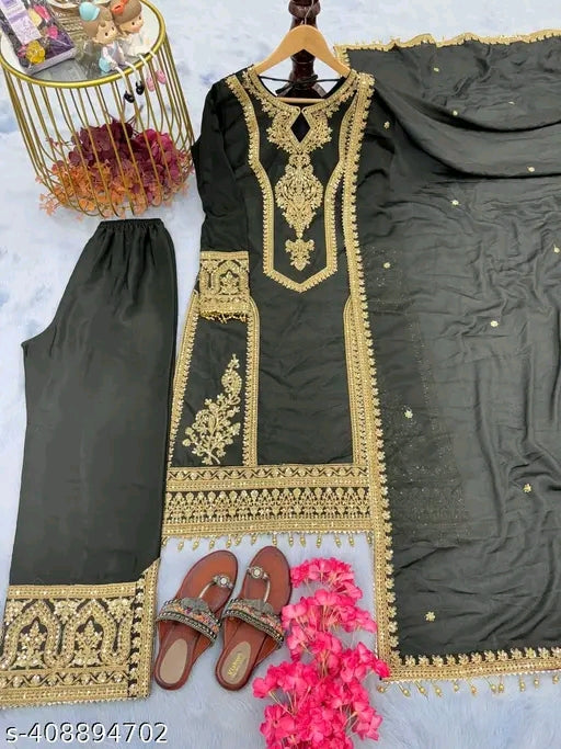 Women dupatta set