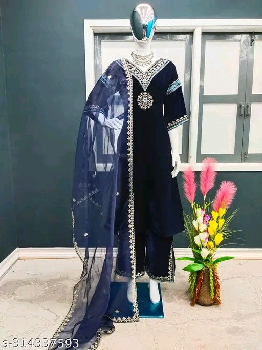 Velvet dupatta set